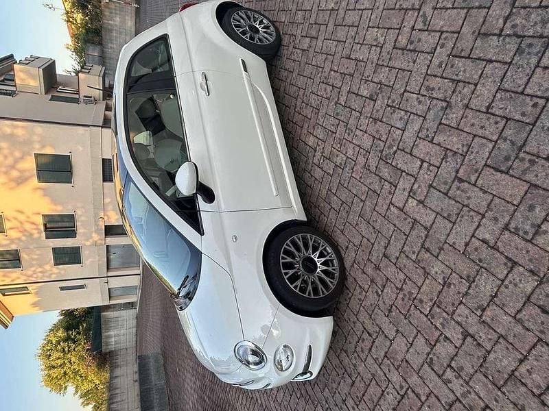 Usata Fiat 500 Lounge 69 CV (50 kW) 2016 Bianco Utilitaria