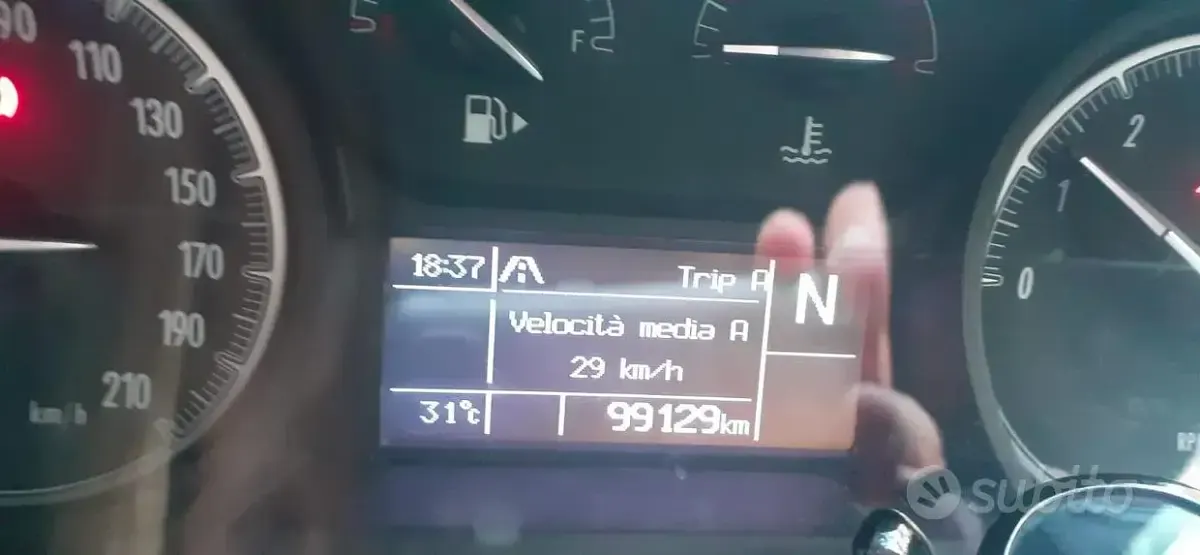 Usata Lancia Ypsilon 69 CV (50 kW) 2016 Grigio Utilitaria