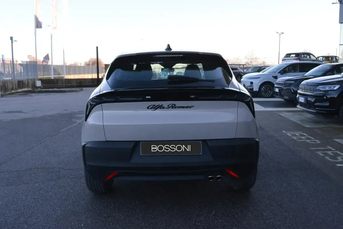 Usata Alfa Romeo GT Junior 136 CV (100 kW) 2025 Bianco SUV