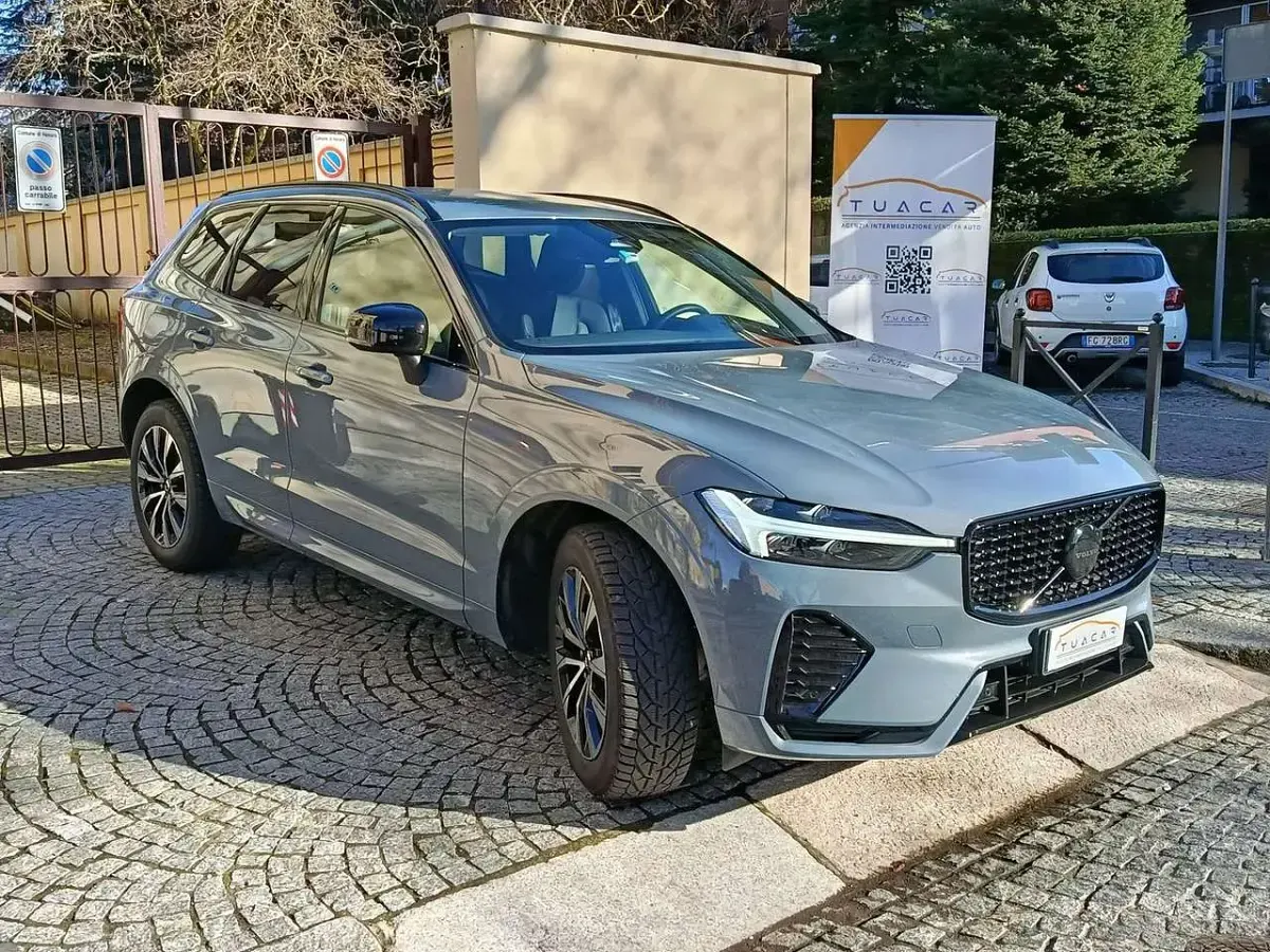 Occasion Volvo XC60 Plus 197 PK (144 kW) 2024 Grijs SUV