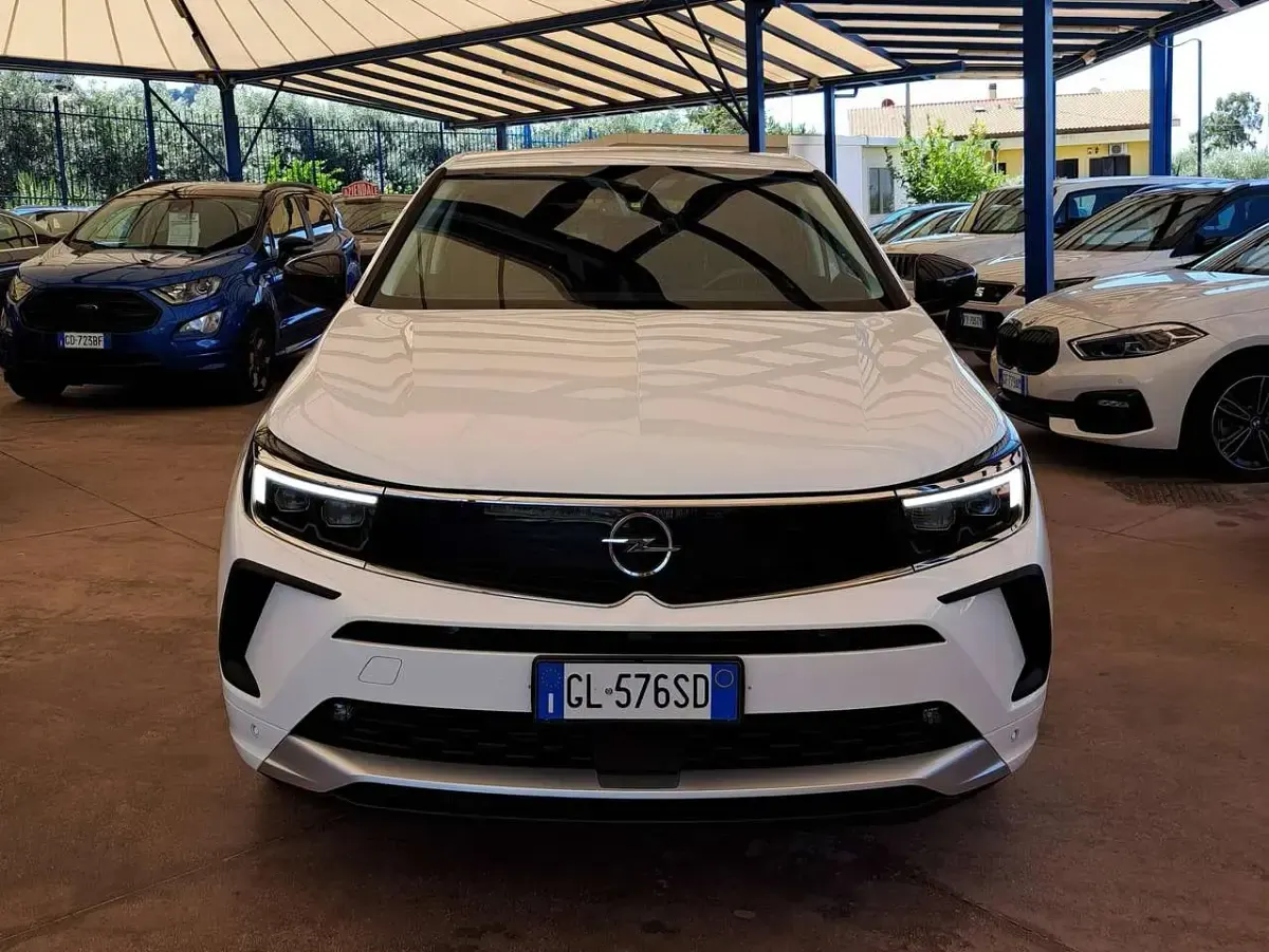 Usata Opel Grandland X Business Elegance 131 CV (96 kW) 2022 Bianco SUV