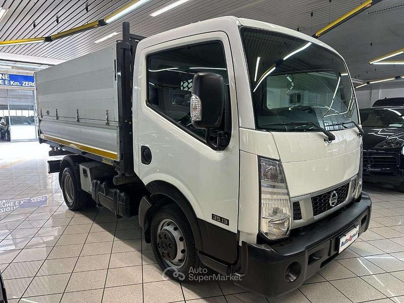 Usata Nissan Cabstar 131 CV (96 kW) 2020 Bianco Pick-up