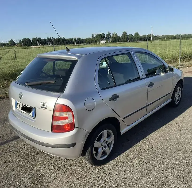 Usata Skoda Fabia 54 CV (39 kW) 2005 Berlina