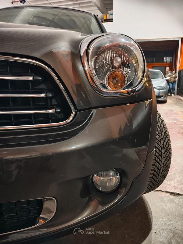 Usata Mini Countryman 98 CV (72 kW) 2011 Marrone SUV