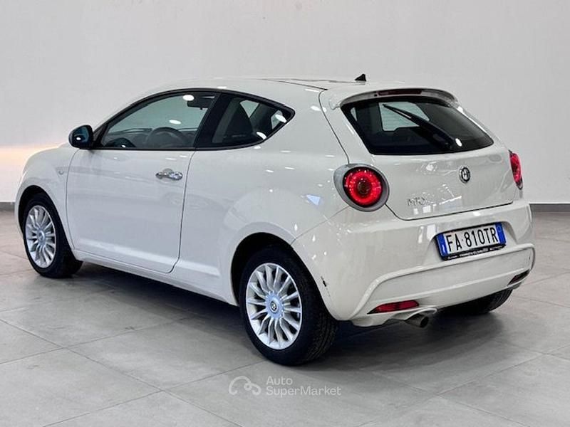 Usata Alfa Romeo MiTo 85 CV (62 kW) 2015 Beige Utilitaria