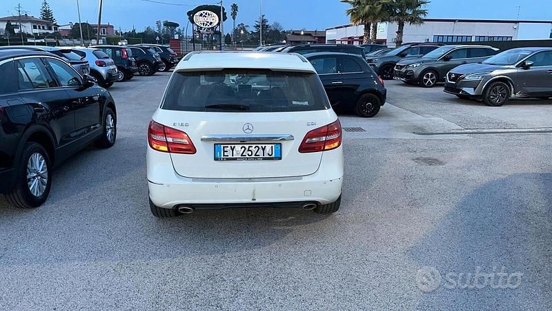 Usata Mercedes B180 Executive 109 CV (80 kW) 2015 Bianco Monovolume