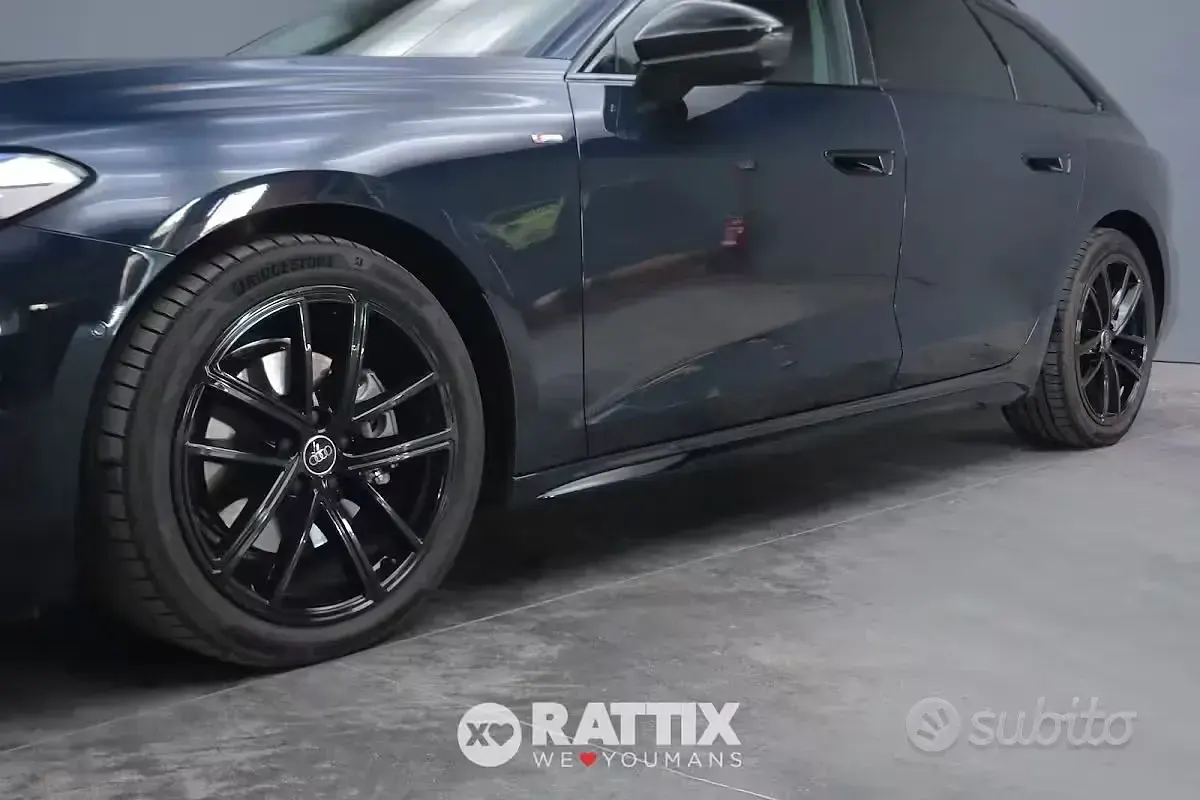 Usata Audi A5 S-Line 150 CV (110 kW) 2025 Nero Station wagon