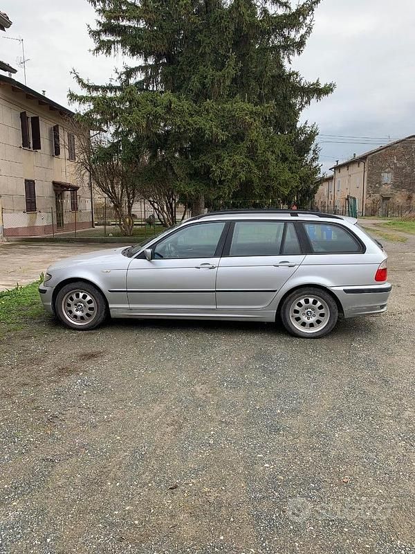 Begagnad BMW 320 150 HK (110 kW) 2002 Grå Kombi
