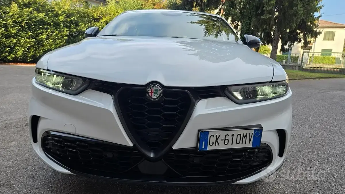 Usata Alfa Romeo Tonale Ti 131 CV (96 kW) 2023 Bianco SUV
