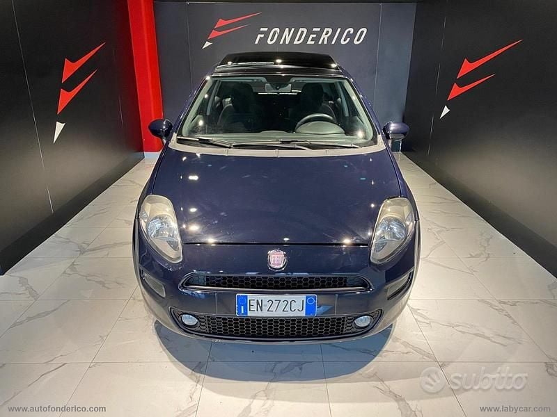 Blu Usata 2012 Fiat Punto Lounge Tre volumi | 3999 € (Molto cara) - Immagine 1/4