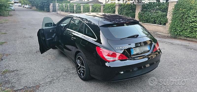 Usata Mercedes CLA200 Shooting Brake Premium 136 CV (100 kW) 2017 Nero Station wagon