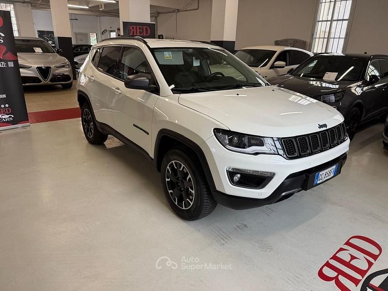 Usata Jeep Compass Trailhawk 179 CV (131 kW) 2021 Bianco SUV