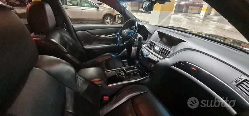 Usata Infiniti Q70 170 CV (125 kW) 2018 Nero Berlina