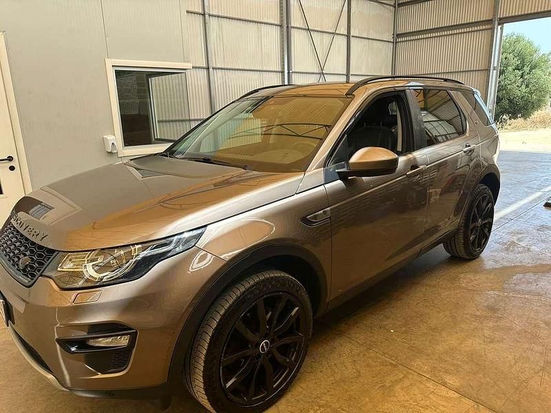 Usata Land Rover Discovery Sport HSE Luxury 190 CV (139 kW) 2015 Marrone SUV