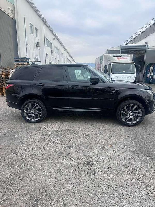 Käytetty Land Rover Range Rover Sport SE 249 HP (183 kW) 2018 Musta Katumaasturi