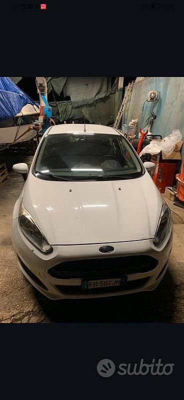 Usata Ford Fiesta 95 CV (69 kW) 2016 Berlina