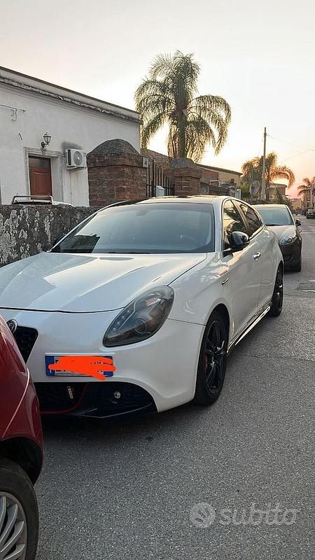 Usata Alfa Romeo Giulietta 150 CV (110 kW) 2014 Bianco Utilitaria