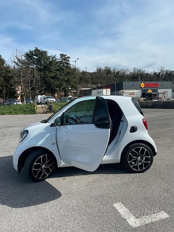 Usata Smart ForTwo Coupé 90 CV (66 kW) 2017 Bianco Coupé