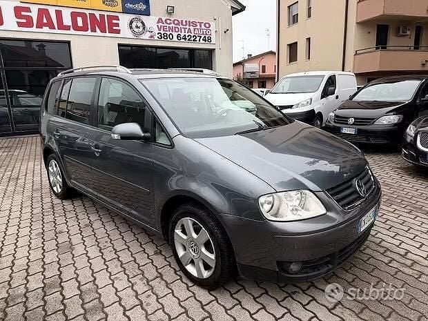 Usata VW Touran Highline 140 CV (102 kW) 2006 Grigio Monovolume