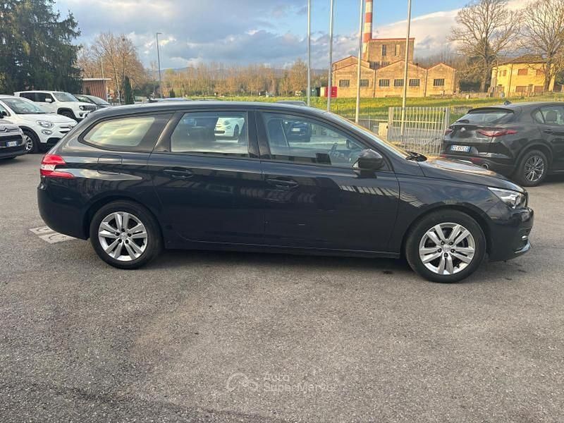 Usata Peugeot 308 SW Active 131 CV (96 kW) 2020 Gray Station wagon