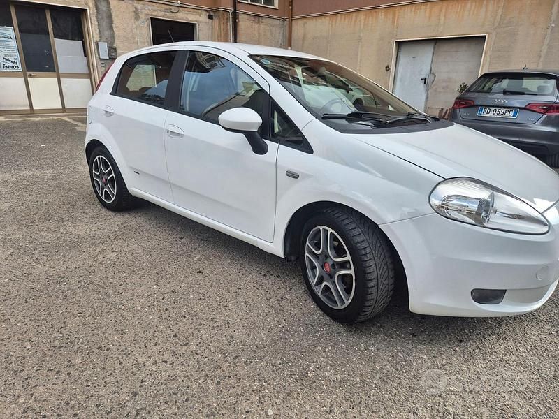 Usata Fiat Grande Punto 2010 Bianco Utilitaria