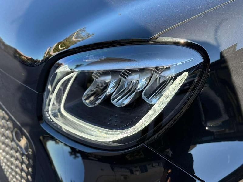 Usata Smart ForTwo Coupé Passion 41 kW (56 CV) 2024 Eca black Utilitaria