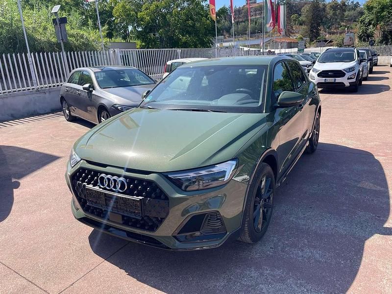 Usata Audi A1 Business 116 CV (85 kW) 2024 Verde Utilitaria