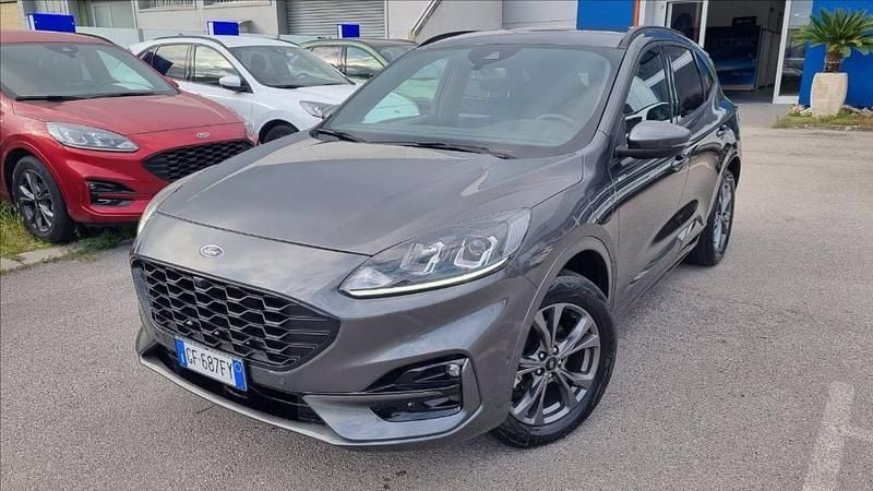 Grigio Usata 2021 Ford Kuga ST-Line SUV | 22.000 € (Buon prezzo) - Immagine 1/4