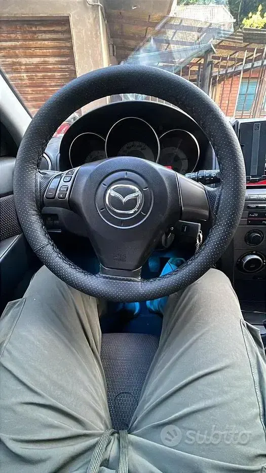 Usata Mazda 3 109 CV (80 kW) 2007 Nero Berlina