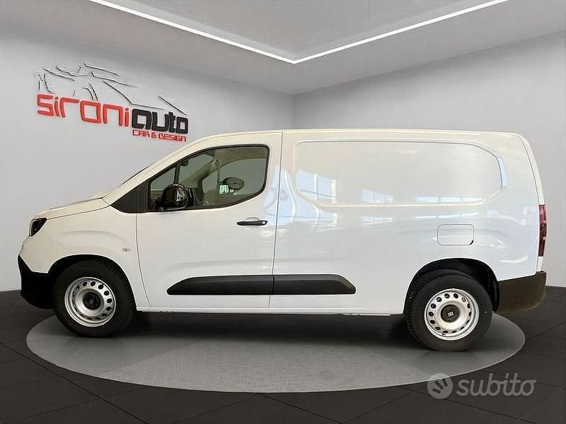 Nuova Fiat Doblò 100 CV (73 kW) 2025 Bianco Monovolume