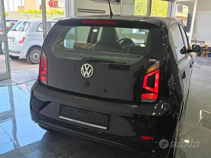 Usata VW up! 60 CV (44 kW) 2017 Nero Utilitaria