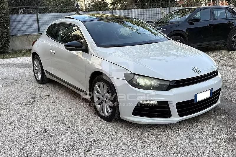 Begagnad VW Scirocco 160 HK (117 kW) 2010 Vit Sportkupé