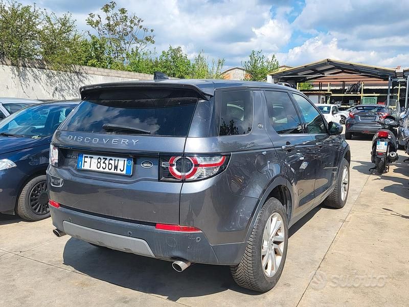 Usata Land Rover Discovery Sport SE 180 CV (132 kW) 2019 Grigio SUV