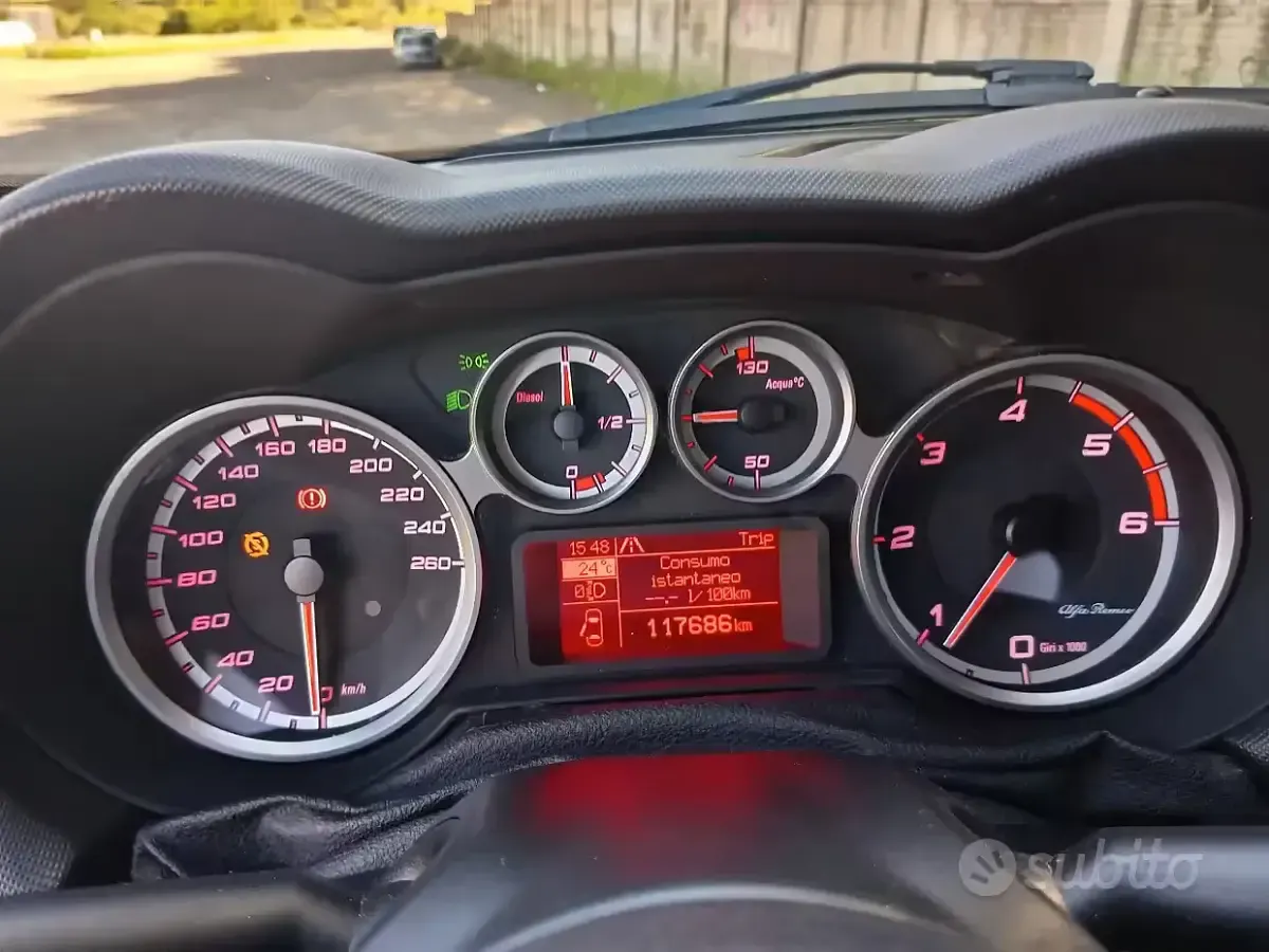 Usata Alfa Romeo MiTo 90 CV (66 kW) 2017 Grigio Utilitaria