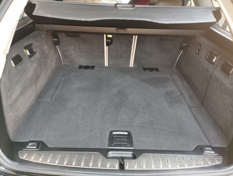 Usata BMW 520 Luxury Line 190 CV (139 kW) 2015 Nero Station wagon