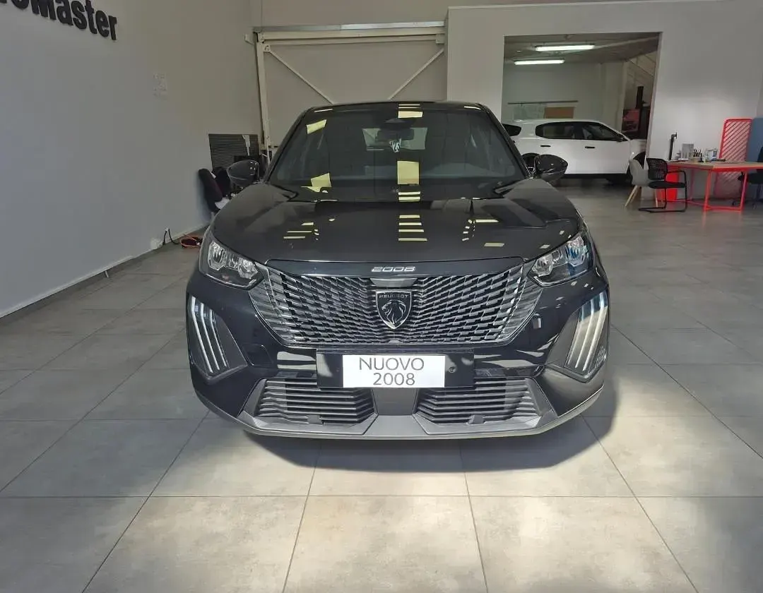 Nuova Peugeot 2008 Style 136 CV (100 kW) 2026 Nero SUV