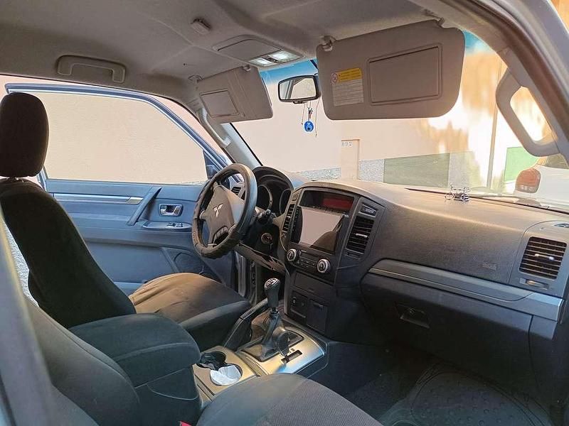 Usata Mitsubishi Pajero 160 CV (117 kW) 2007 Argento SUV