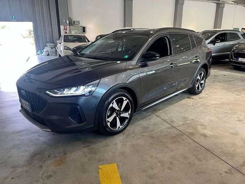Usata Ford Focus Active X 125 CV (91 kW) 2022 Magnetic grey Station wagon