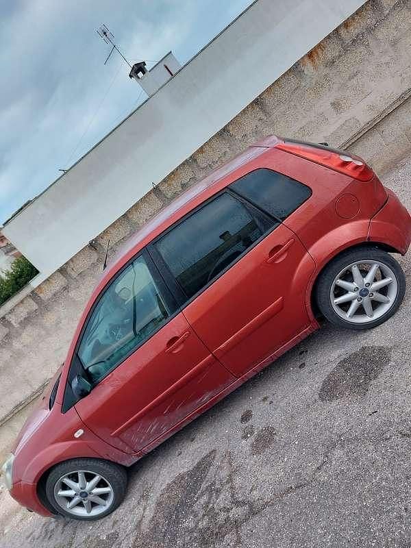 Usata Ford Fiesta Collection 68 CV (50 kW) 2007 Berlina