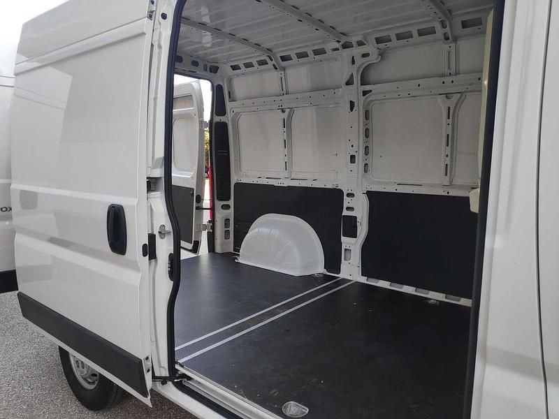 Usata Peugeot Boxer S 140 CV (102 kW) 2021 Bianco Furgone