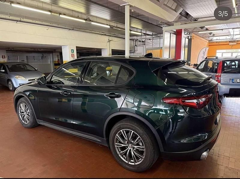 Usata Alfa Romeo Stelvio Business 160 CV (117 kW) 2021 Grigio SUV