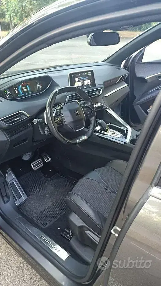 Usata Peugeot 5008 GTi 120 CV (88 kW) 2017 Grigio Monovolume