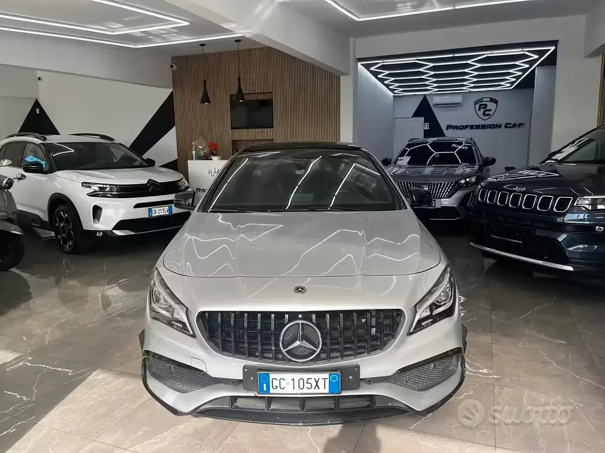 Usata Mercedes CLA220 Premium 177 CV (130 kW) 2018 Grigio Coupé