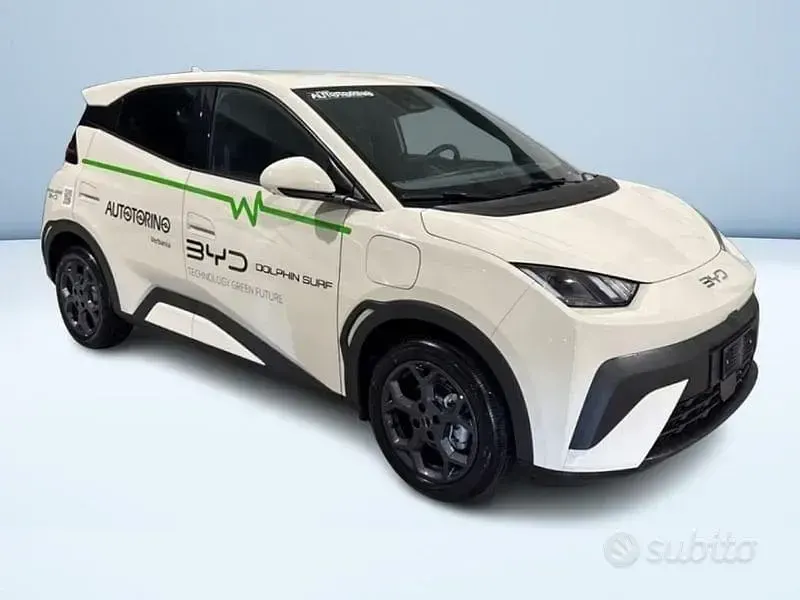 Nuova BYD Dolphin Surf Comfort 2026 Bianco Utilitaria