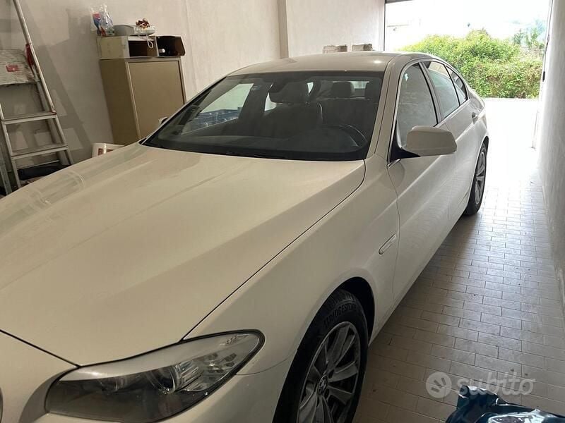 Usata BMW 525 218 CV (160 kW) 2012 Bianco Berlina