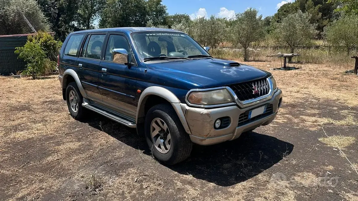 Usata Mitsubishi Pajero Sport 100 CV (73 kW) 2000 Bluazzurro SUV