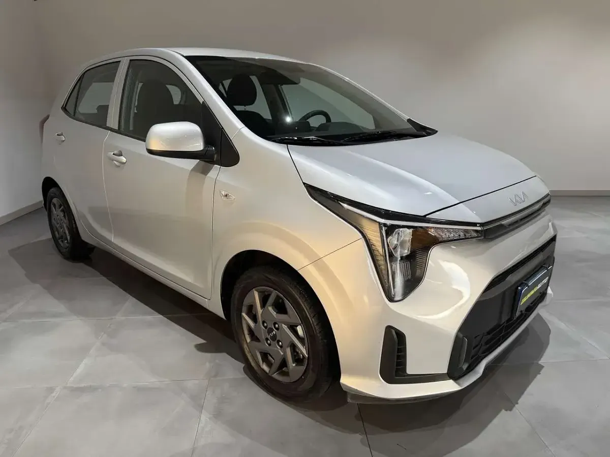 Usata Kia Picanto 63 CV (46 kW) 2024 Grigio Utilitaria