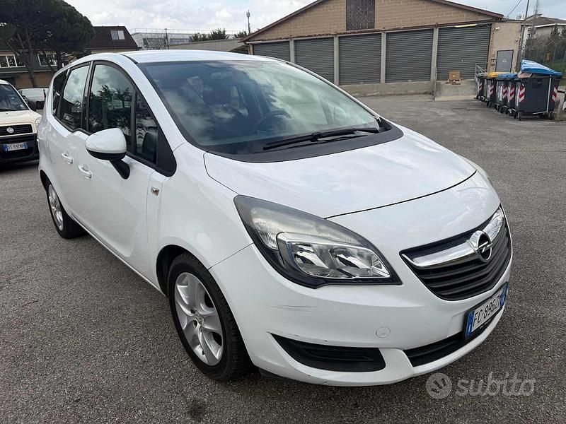 Usata Opel Meriva Cosmo 120 CV (88 kW) 2016 Bianco Monovolume