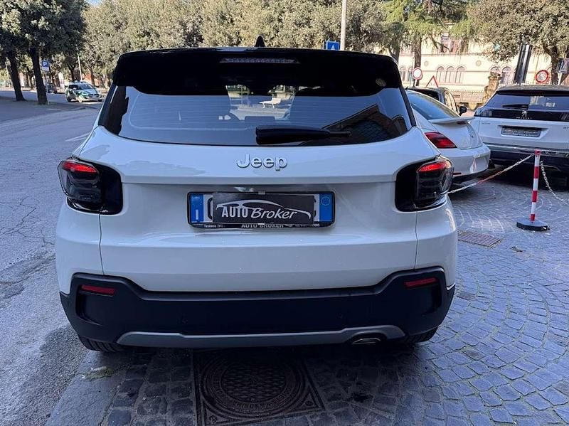 Usata Jeep Avenger Altitude 101 CV (74 kW) 2024 Bianco SUV