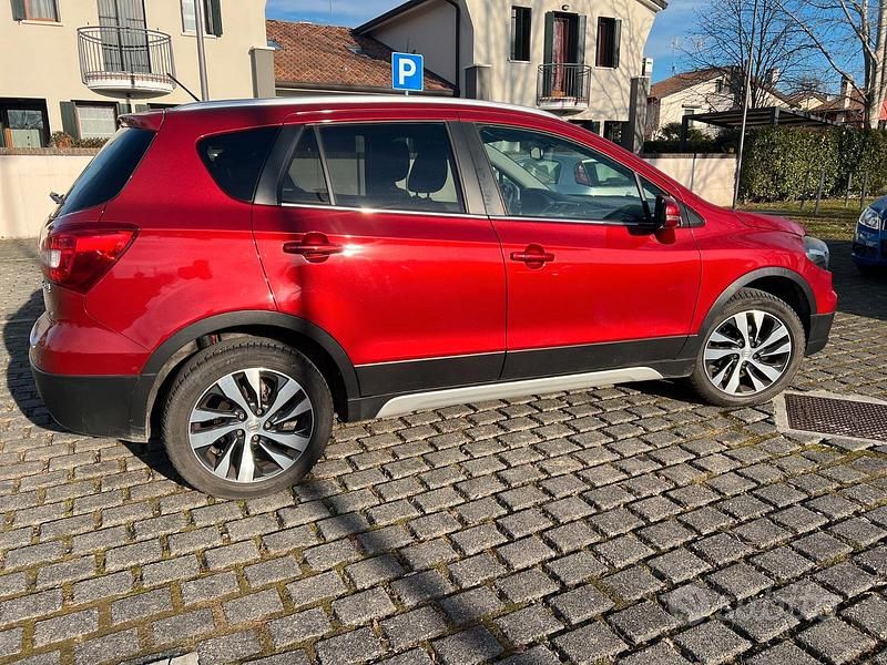 Usata Suzuki SX4 S-Cross 120 CV (88 kW) 2016 Rosso SUV